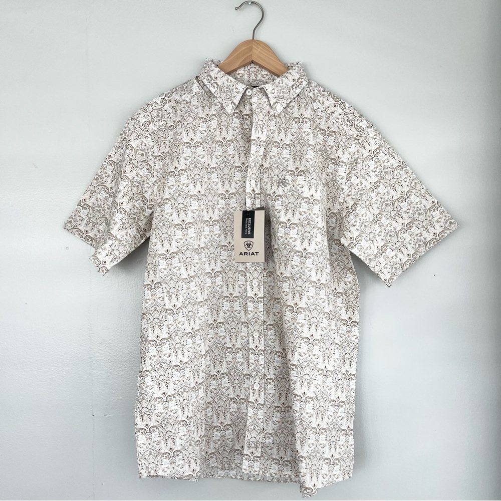 Ariat Short Sleeve Button Up Small